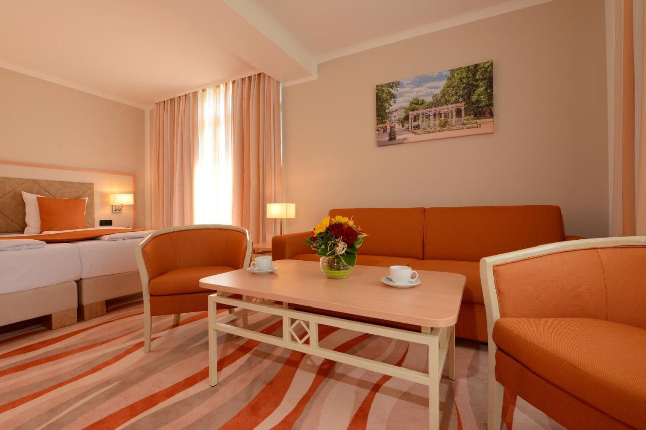 Seehotel Grossherzog Von Mecklenburg ボルテンハーゲン エクステリア 写真