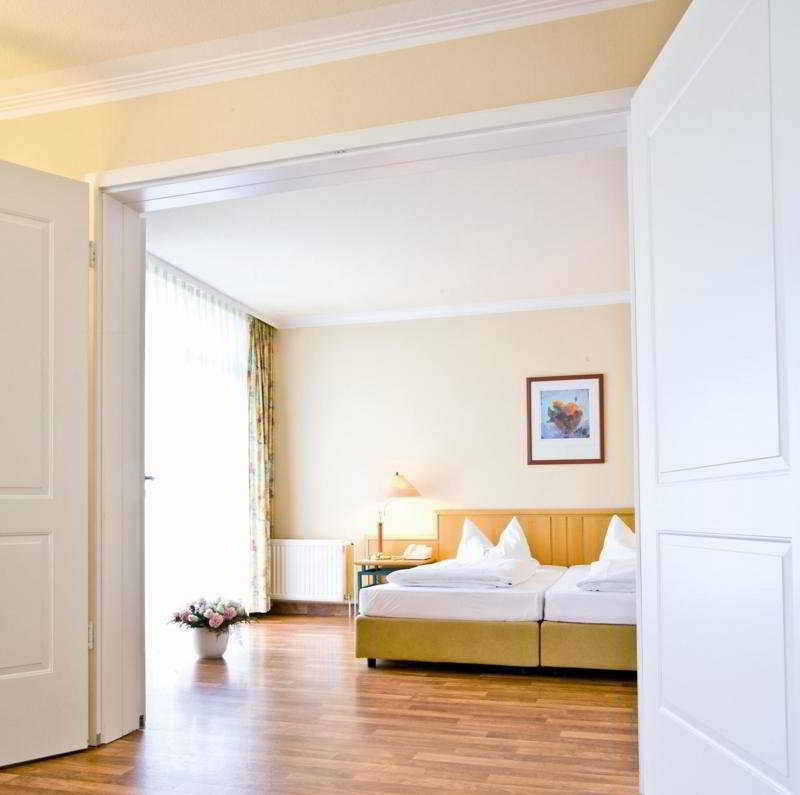Seehotel Grossherzog Von Mecklenburg ボルテンハーゲン エクステリア 写真