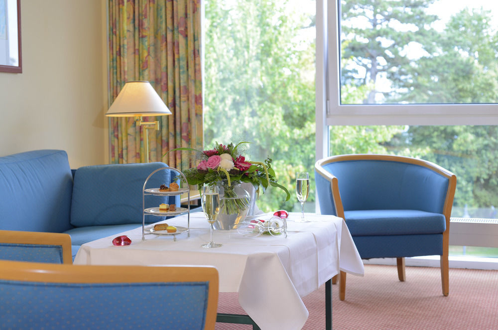 Seehotel Grossherzog Von Mecklenburg ボルテンハーゲン エクステリア 写真