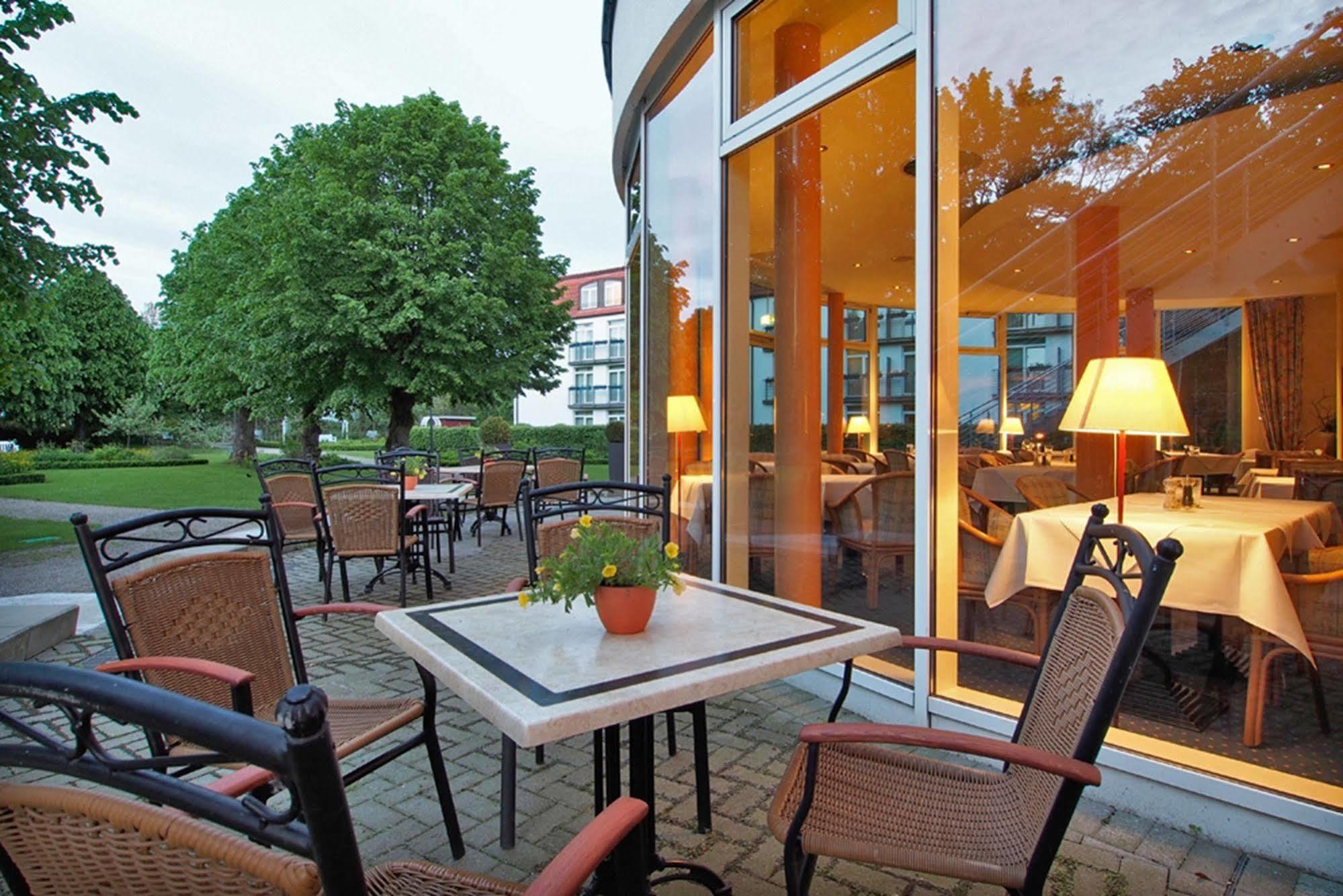 Seehotel Grossherzog Von Mecklenburg ボルテンハーゲン エクステリア 写真