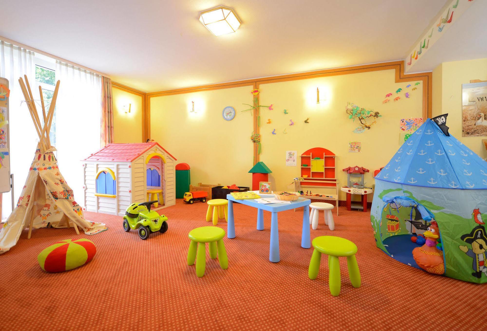 Seehotel Grossherzog Von Mecklenburg ボルテンハーゲン エクステリア 写真
